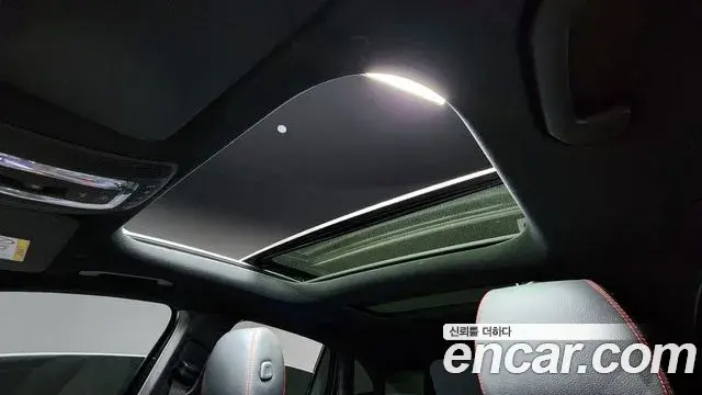 Mercedes-Benz GLA-Class 2022 — Photo 11/20