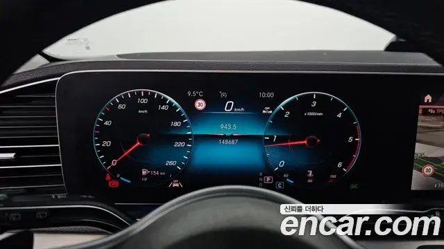 Mercedes-Benz GLE-Class 2019 — ფოტო 16/20