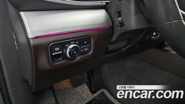 Mercedes-Benz GLE-Class 2019 — ფოტო 6/20