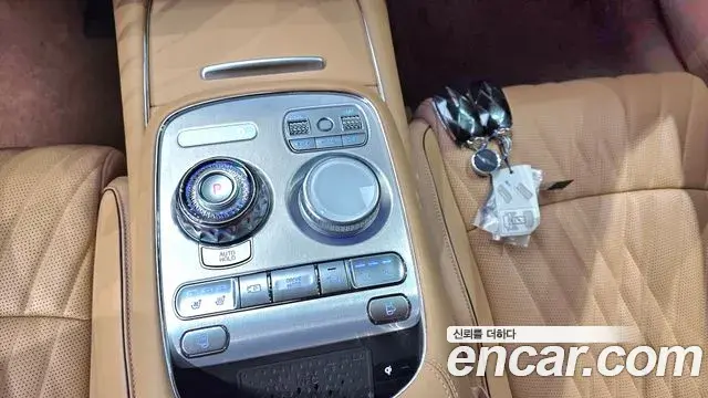 Genesis G90 2023 — Photo 6/20