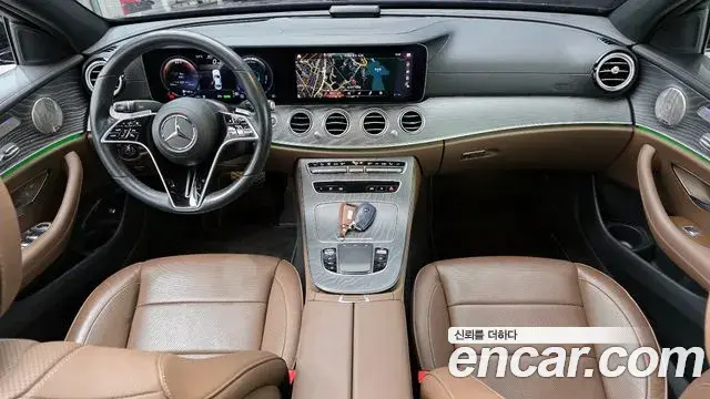 Mercedes-Benz E-Class 2023 — ფოტო 3/20