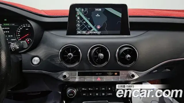 Kia Stinger 2020 — Şəkil 13/20