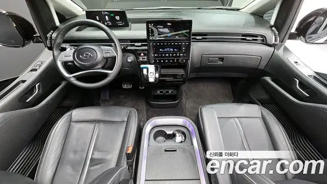 Hyundai Staria 2024 — Фото 7/20