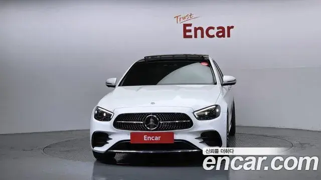 Mercedes-Benz E-Class 2021 — Фото 3/20