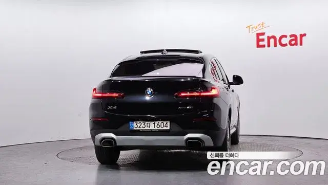 BMW X4 2022 — Şəkil 16/20