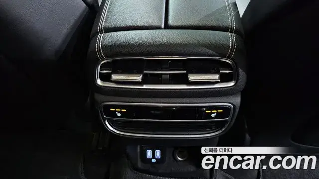 Genesis GV80 2021 — Photo 13/20