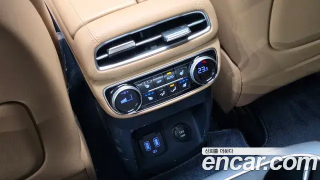Genesis GV80 2022 — ფოტო 16/20