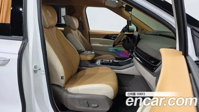 Kia Carnival 2024 — Photo 7/20