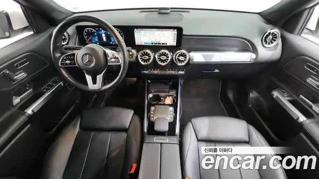 Mercedes-Benz GLB-Class 2021 — Фото 7/20