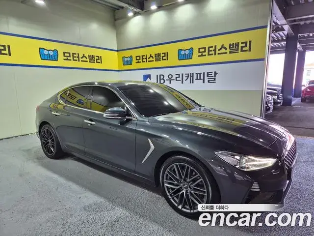 Genesis G70 2018 — ფოტო 14/20