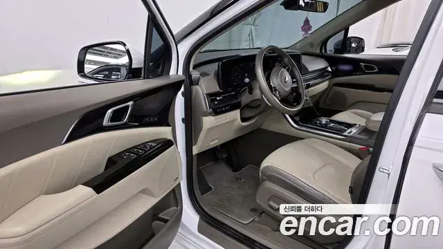 Kia Carnival 2021 — Фото 10/20