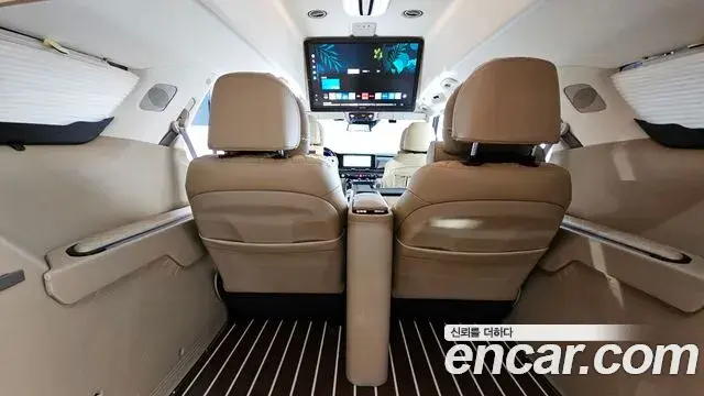 Kia Carnival 2022 — Şəkil 15/20