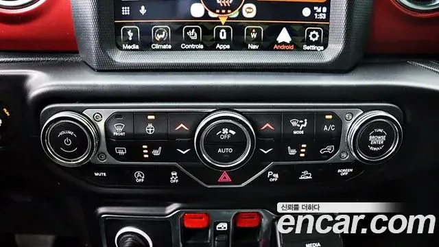Jeep Wrangler 2022 — ფოტო 6/20