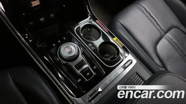 Kia Carnival 2021 — Фото 9/20