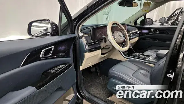 Kia Carnival 2021 — Фото 10/20