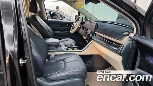 Kia Carnival 2021 — Фото 11/20