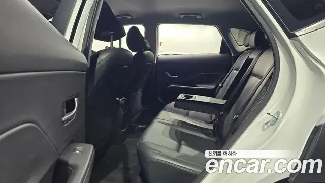 Hyundai Kona Hybrid 2023 — Photo 11/20