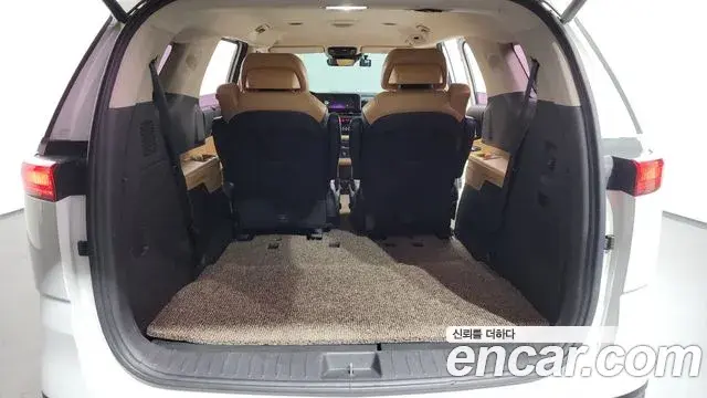Kia Carnival 2020 — Фото 20/20