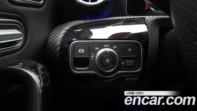 Mercedes-Benz A-Class 2020 — ფოტო 4/20