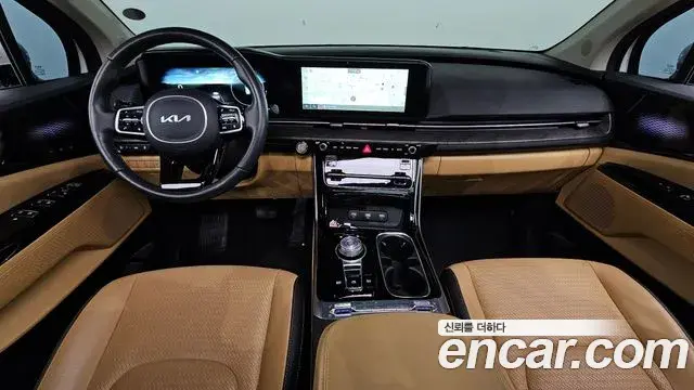 Kia Carnival 2023 — Photo 7/20