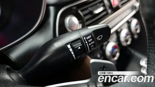 Genesis G70 2019 — Şəkil 8/34