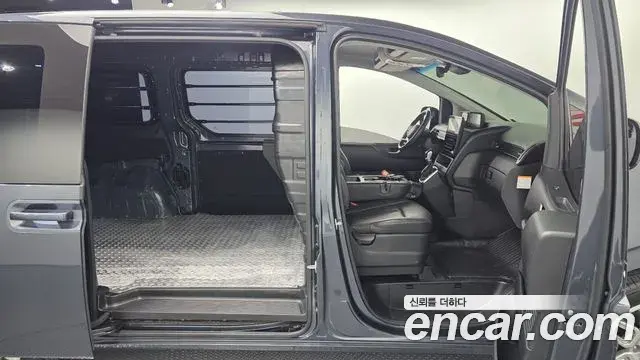 Hyundai Staria 2024 — ფოტო 12/20