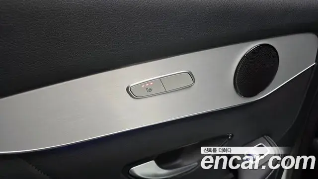 Mercedes-Benz GLC-Class 2021 — ფოტო 31/34