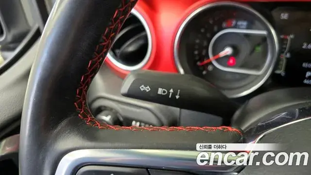 Jeep Wrangler 2021 — Şəkil 25/31