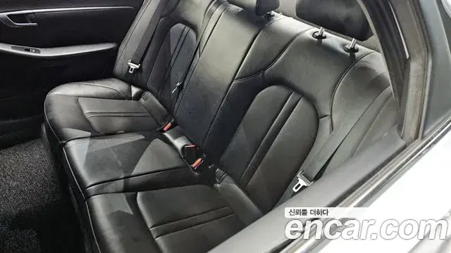 Hyundai Sonata Hybrid 2019 — Şəkil 15/32