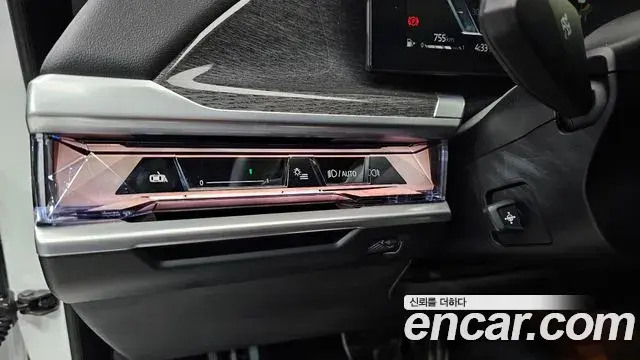 BMW 7 Series 2024 — ფოტო 10/30