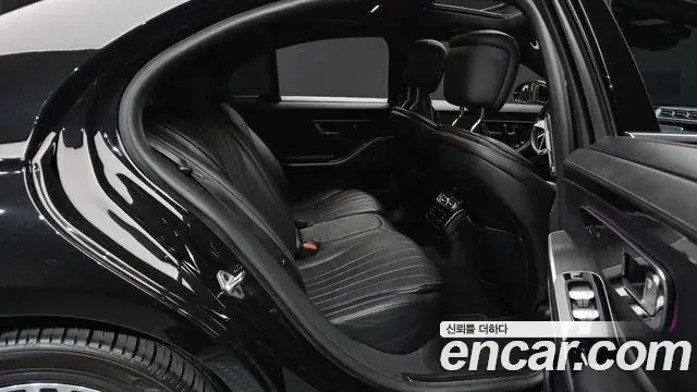 Mercedes-Benz S-Class 2021 — ფოტო 27/34