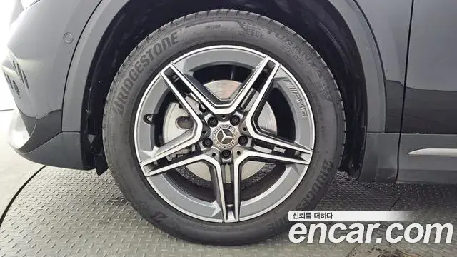 Mercedes-Benz GLA-Class 2021 — Şəkil 4/20