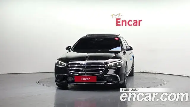 Mercedes-Benz S-Class 2022 — Photo 17/20