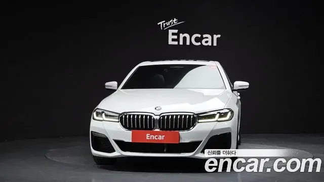 BMW 5 Series 2021 — Photo 16/20