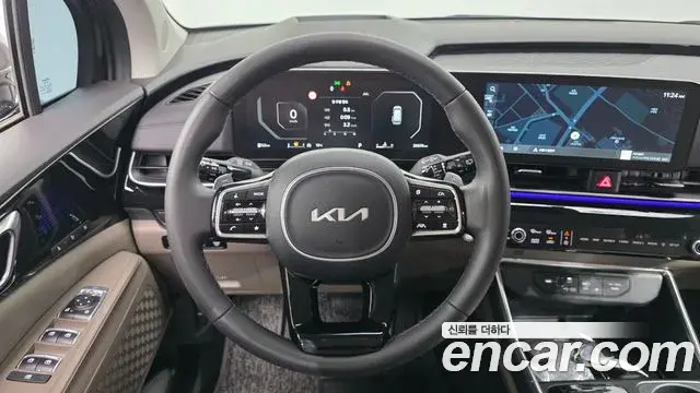Kia Carnival 2024 — Фото 13/20