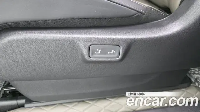 Kia Carnival 2024 — ფოტო 3/35