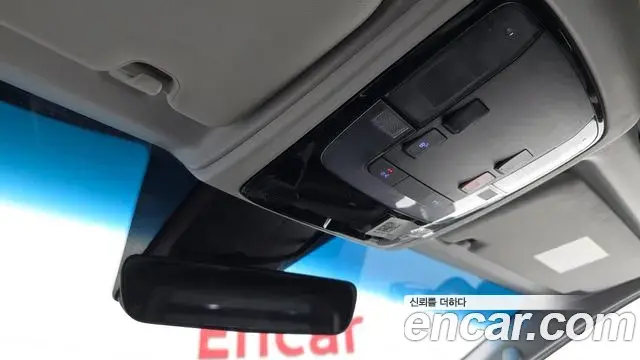 Hyundai Staria 2022 — Photo 25/31