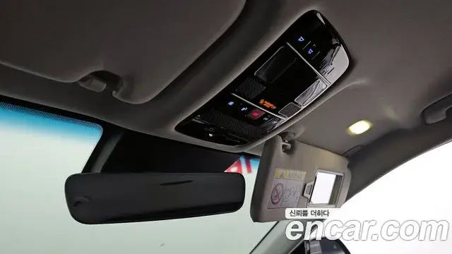 Hyundai Grandeur Hybrid 2024 — ფოტო 30/34