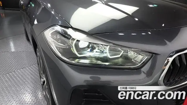 BMW X2 2021 — Şəkil 10/30