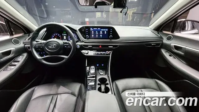 Hyundai Sonata 2022 — Фото 7/20