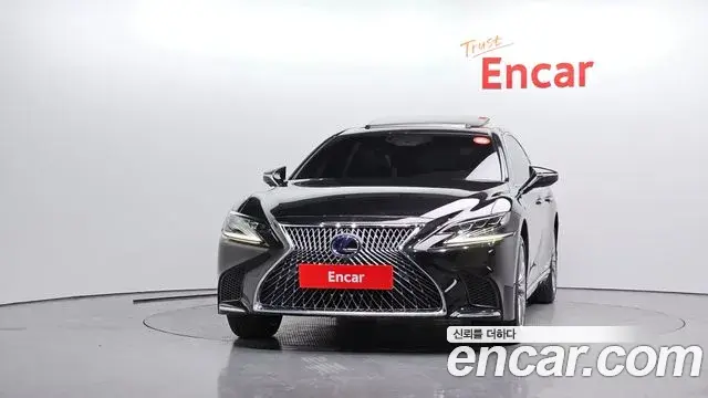Lexus LS500h 2019 — Фото 3/20
