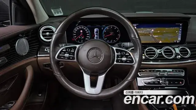 Mercedes-Benz E-Class 2019 — Şəkil 20/20