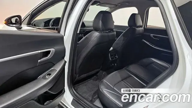 Hyundai Sonata 2022 — Фото 12/20