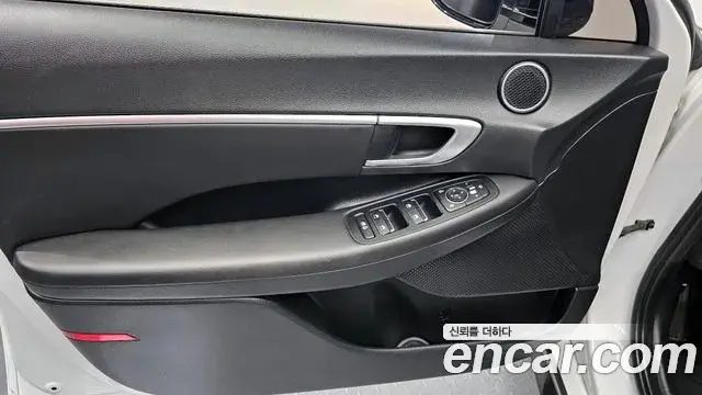 Hyundai Sonata Hybrid 2022 — Şəkil 11/31