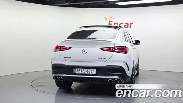 Mercedes-Benz GLE-Class 2023 — Photo 7/20