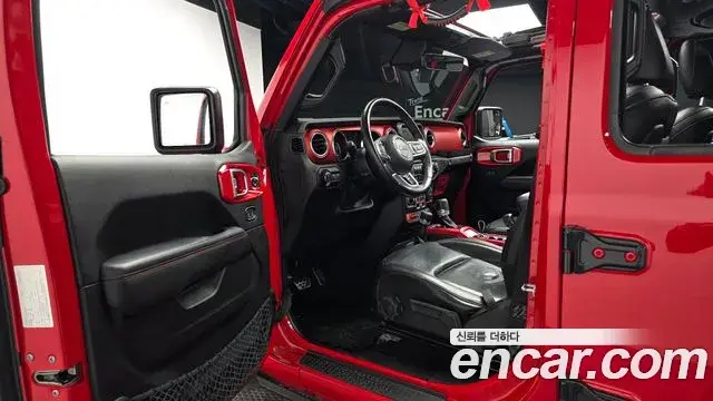 Jeep Wrangler 2019 — Şəkil 4/20
