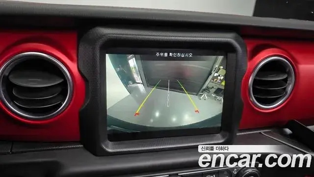 Jeep Wrangler 2019 — Şəkil 17/20