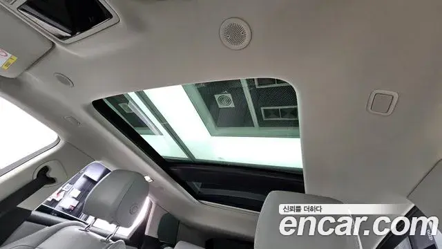 Land Rover Range Rover Evoque 2024 — Photo 3/33