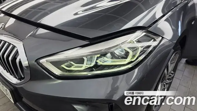 BMW 1 Series 2021 — Şəkil 20/34