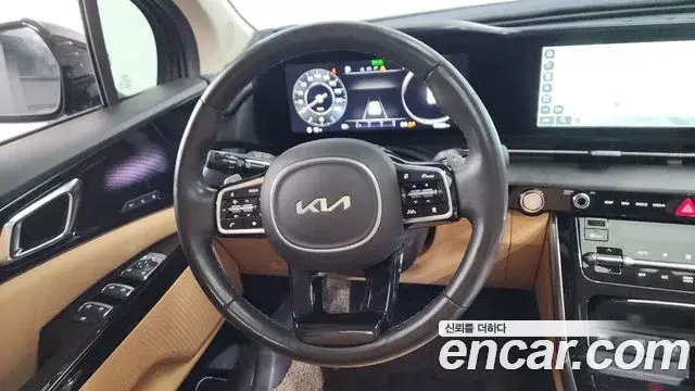 Kia Carnival 2021 — ფოტო 9/20